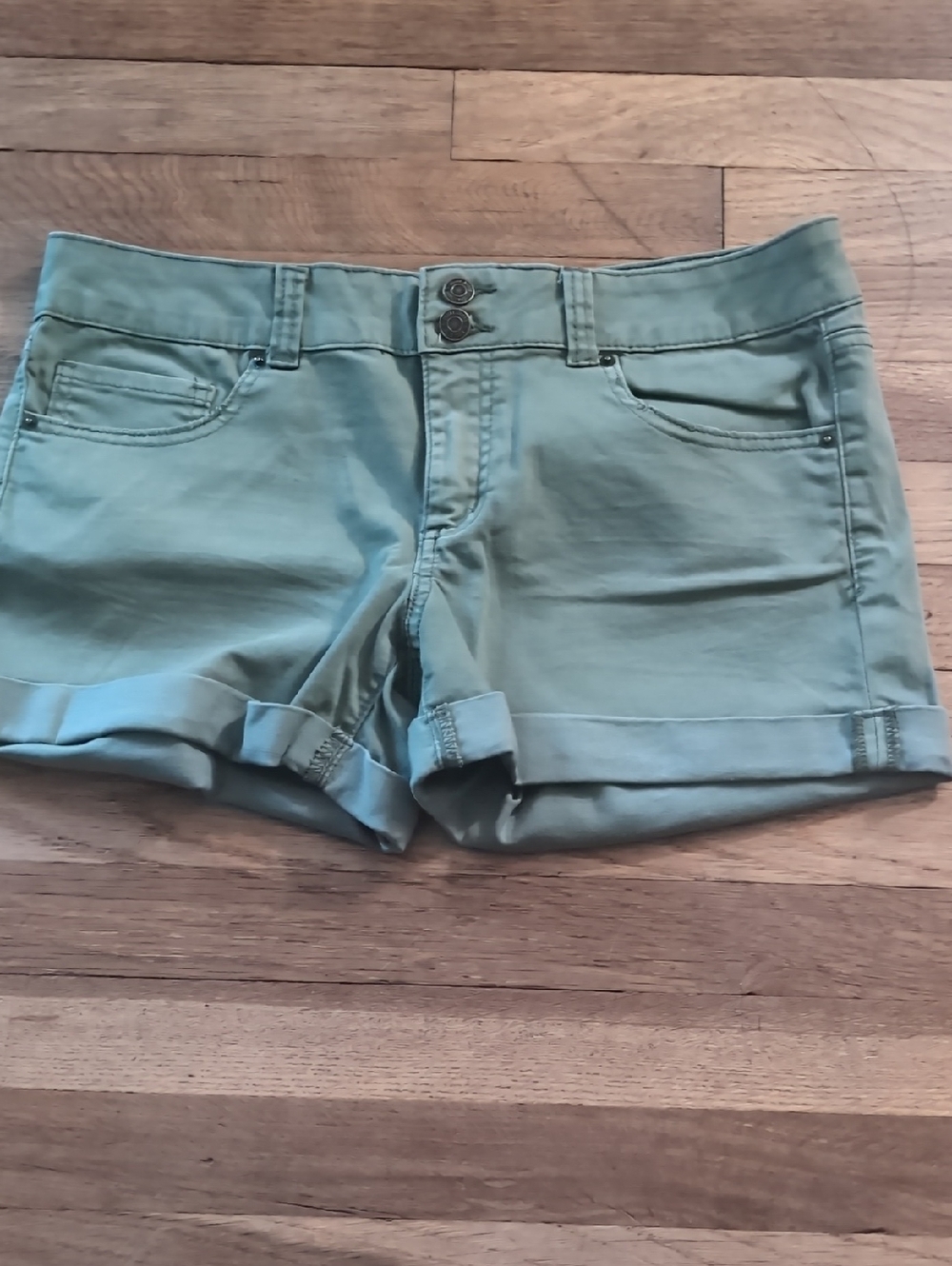 Junior 13 Mudd Olive Green Cuffed jean Shorts